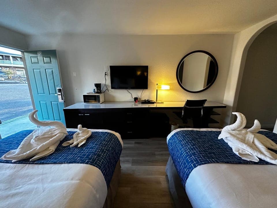 TV and multimedia, Photo of the whole room