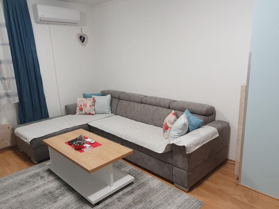 Living room, Photo of the whole room, Seating area