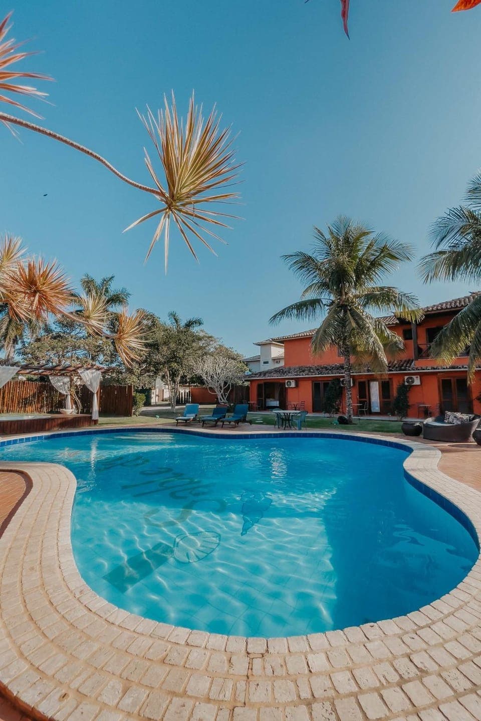 Day, Natural landscape, Hot Tub, Seating area, Dining area, Pool view, Swimming pool, internet, sunbed, towels