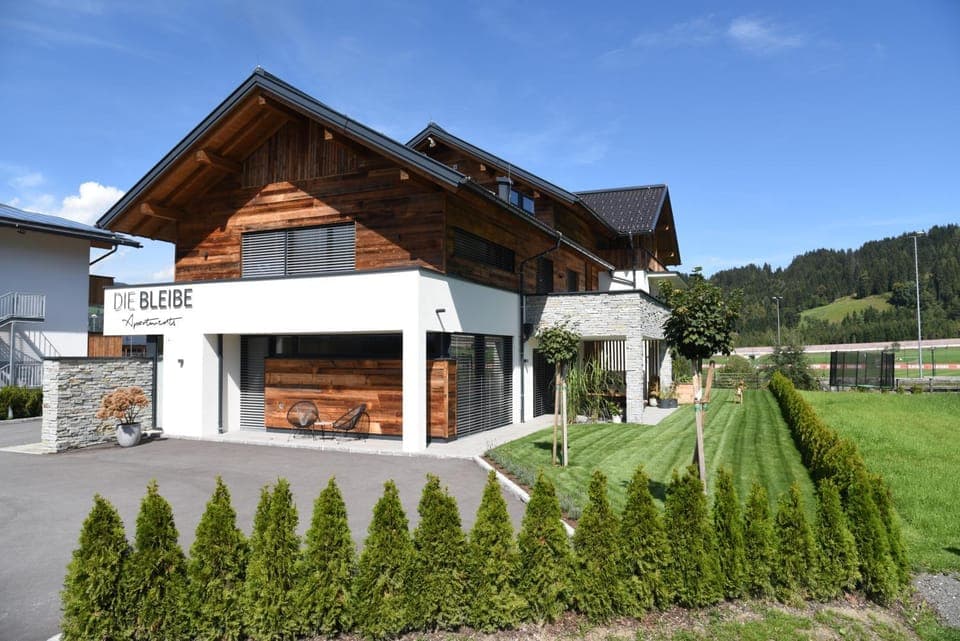 Facade/entrance, Summer