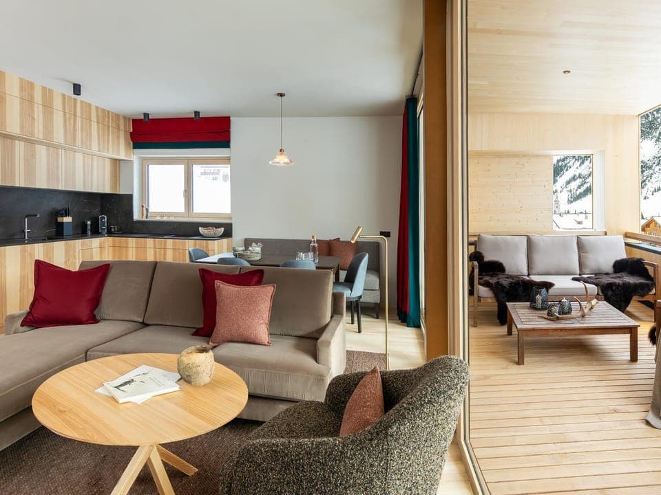 Kitchen or kitchenette, Seating area