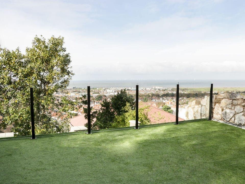 Garden, Balcony/Terrace, Beach, Mountain view, Sea view