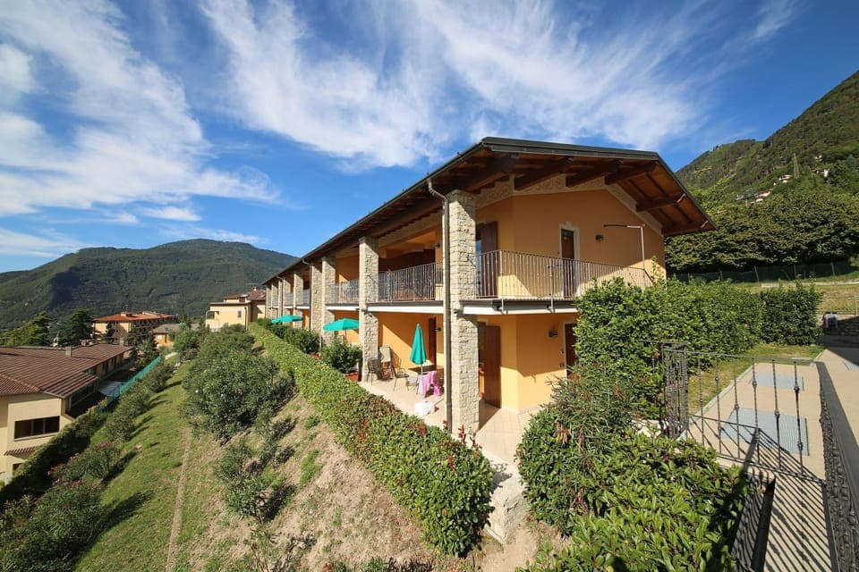 Property building, Photo of the whole room