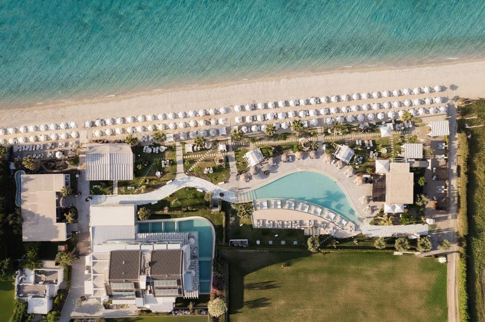 Property building, Swimming pool