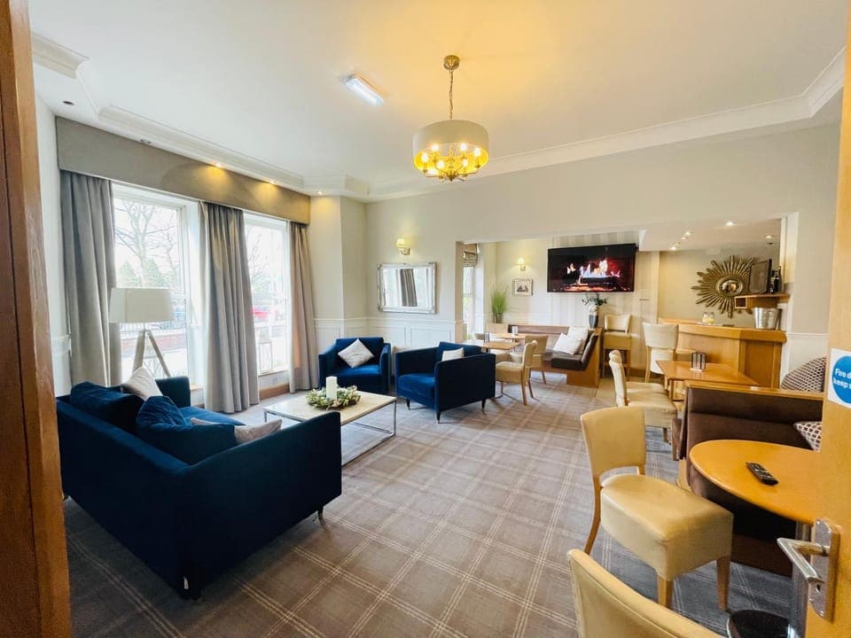 Communal lounge/ TV room, Evening entertainment