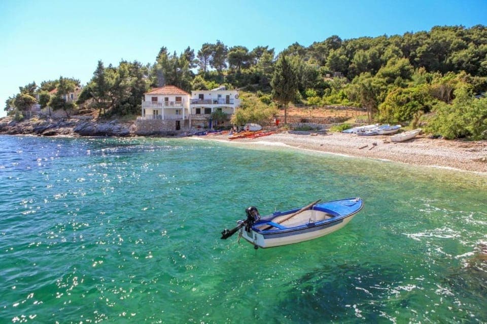 Property building, Natural landscape, Beach, Sea view