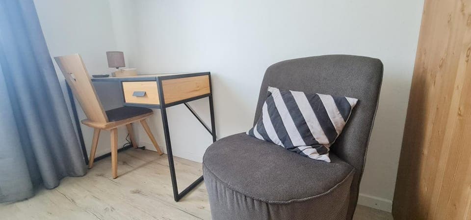 Living room, Decorative detail, Seating area, Bedroom, hair dresser