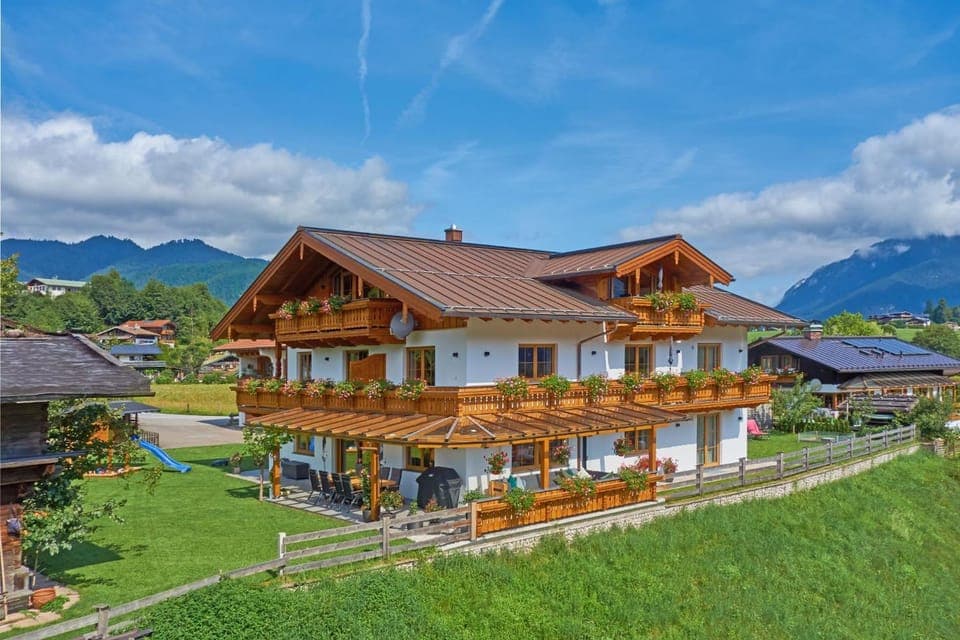 Property building, Day