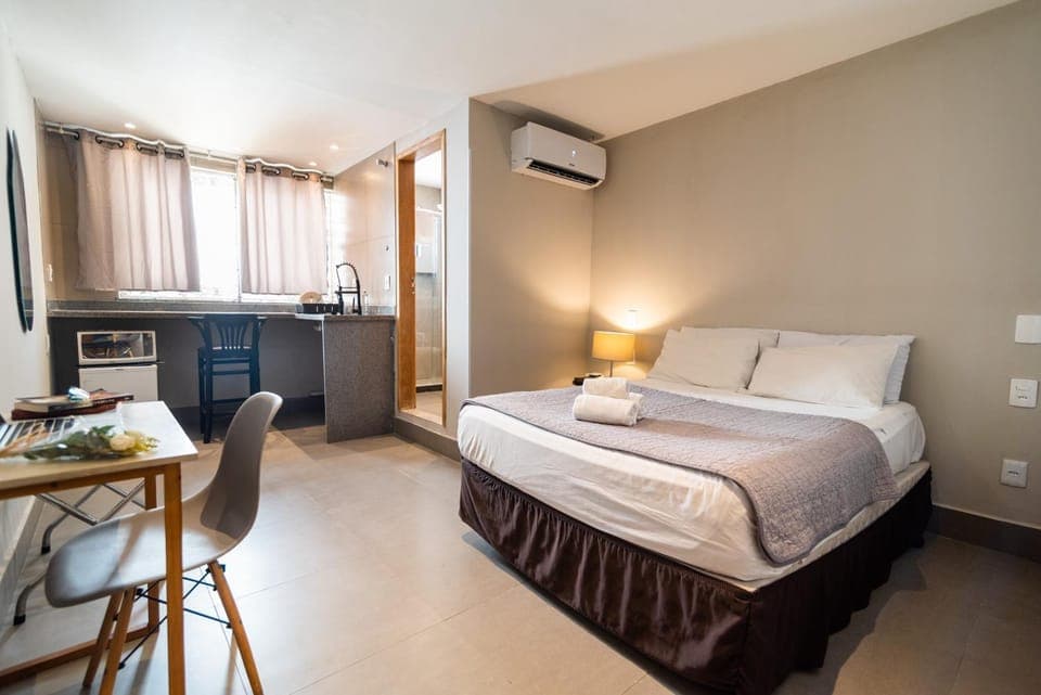 Bed, Photo of the whole room, minibar, air conditioner