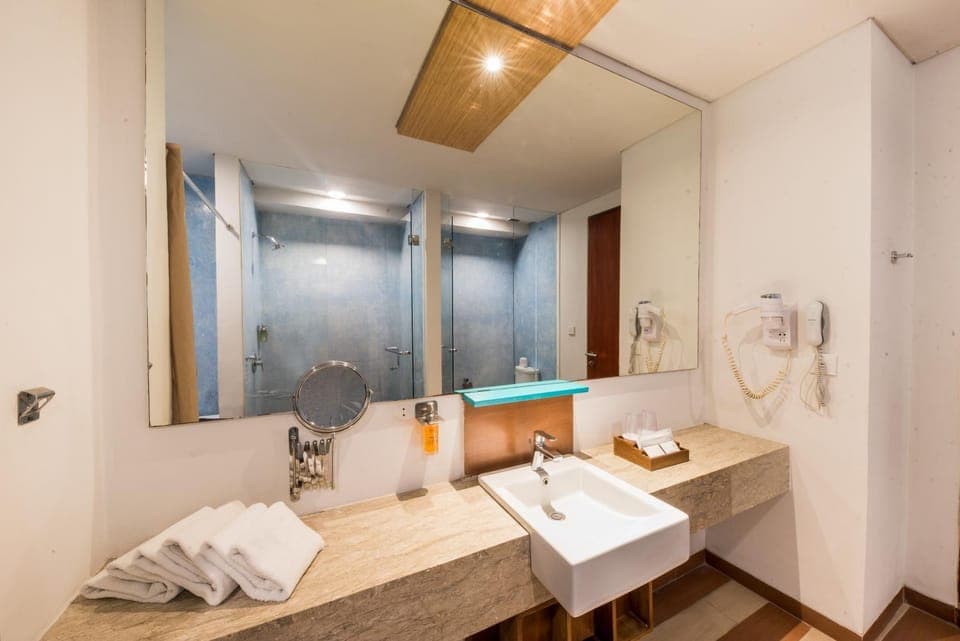 Shower, Bathroom, towels