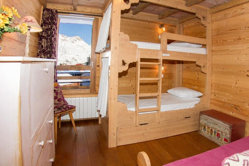bunk bed
