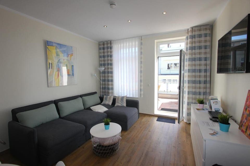 TV and multimedia, Balcony/Terrace, Living room