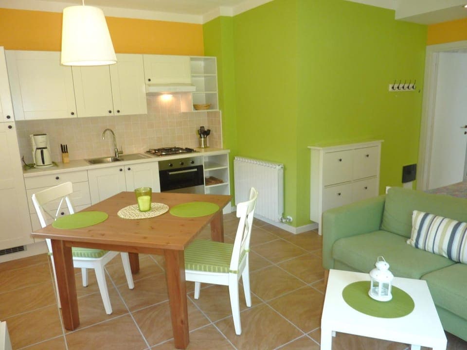 Living room, Photo of the whole room, Dining area