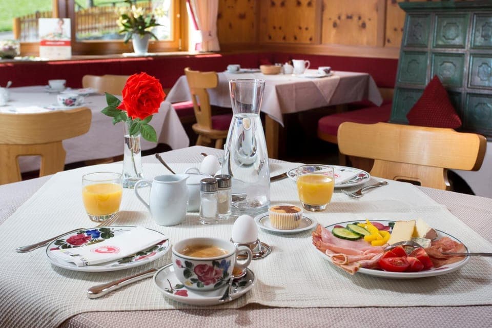 Food and drinks, Breakfast, Buffet breakfast, Drinks