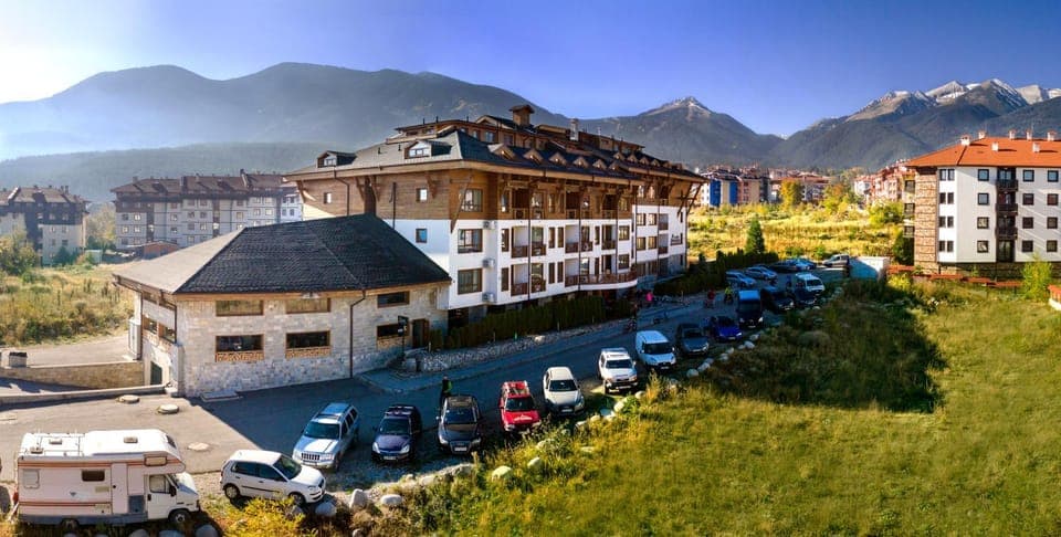 Natural landscape, Bird's eye view, View (from property/room), Mountain view, Location