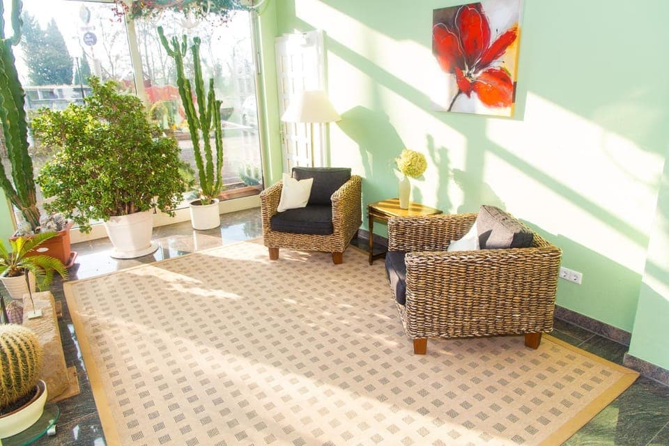 Communal lounge/ TV room