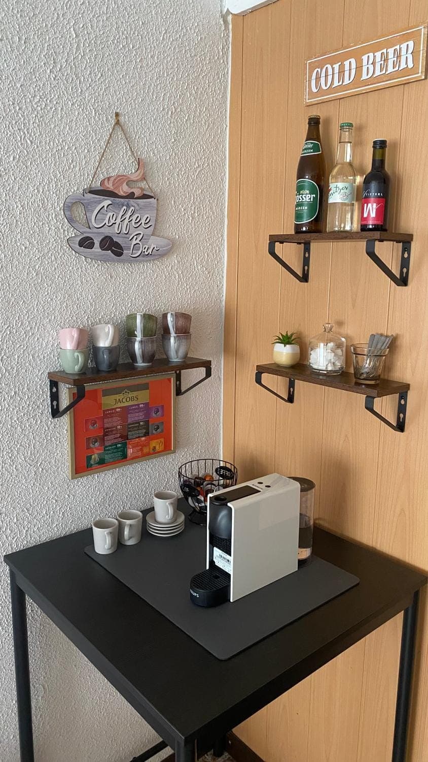 Coffee/tea facilities, Guests