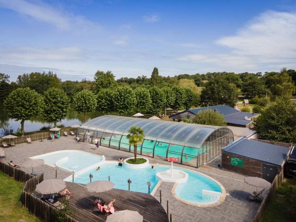 Bird's eye view, Swimming pool