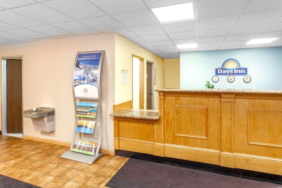 Lobby or reception, On site