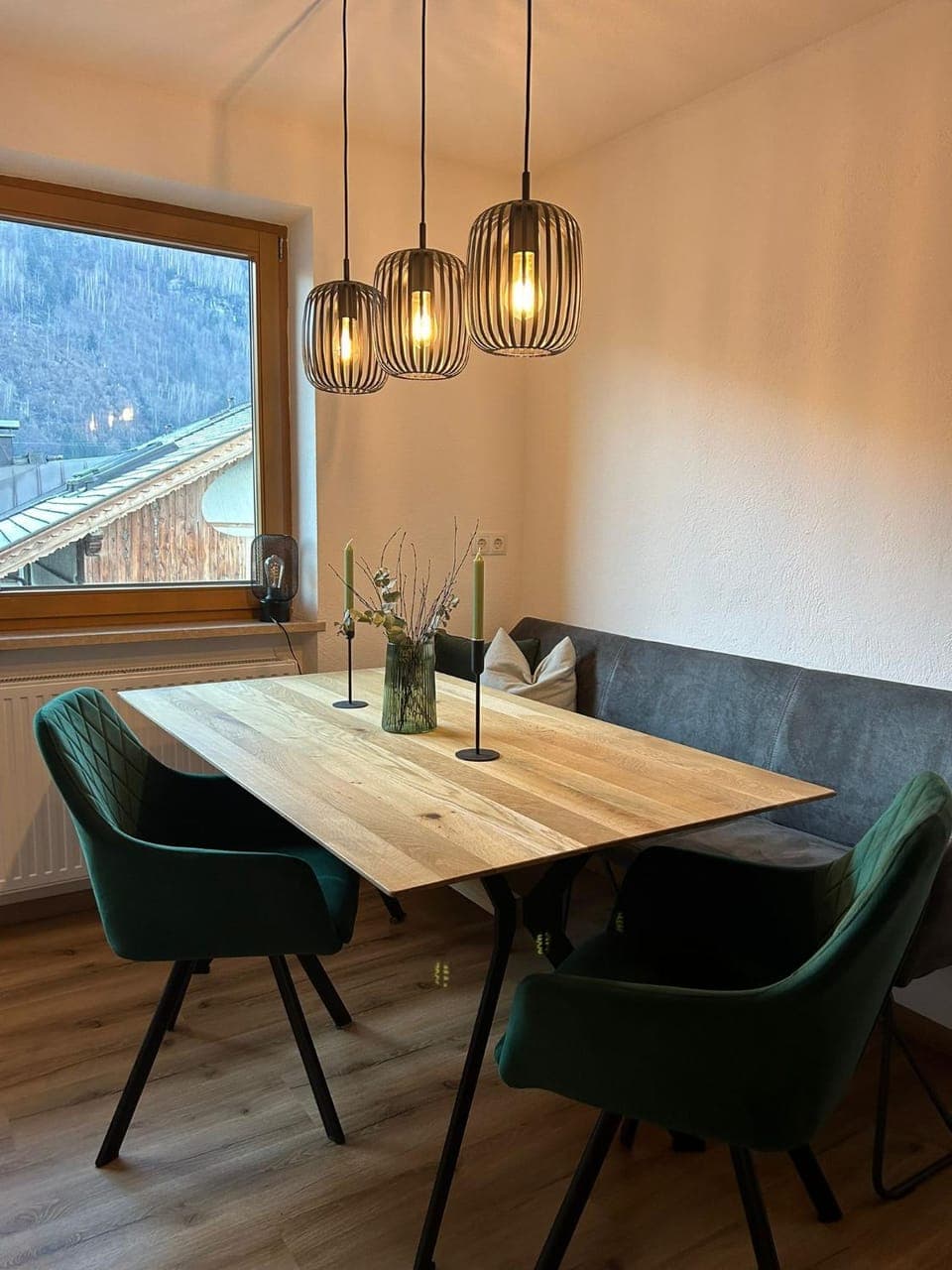 Seating area, Dining area