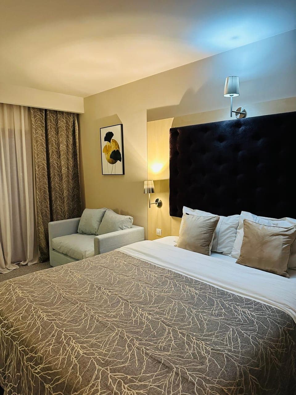 Bed, Photo of the whole room