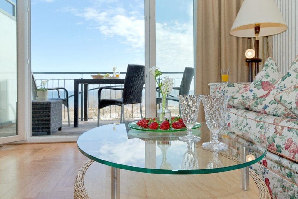Living room, Sea view