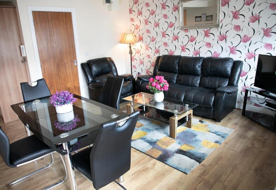 Living room, Seating area, Dining area