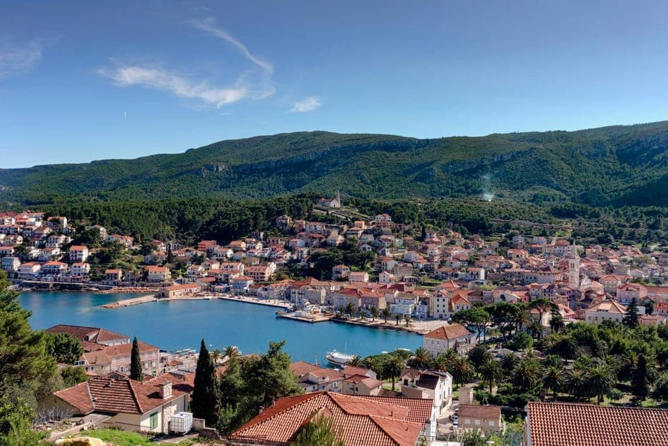 Day, Natural landscape, Bird's eye view, View (from property/room), Beach, City view, Mountain view, Sea view