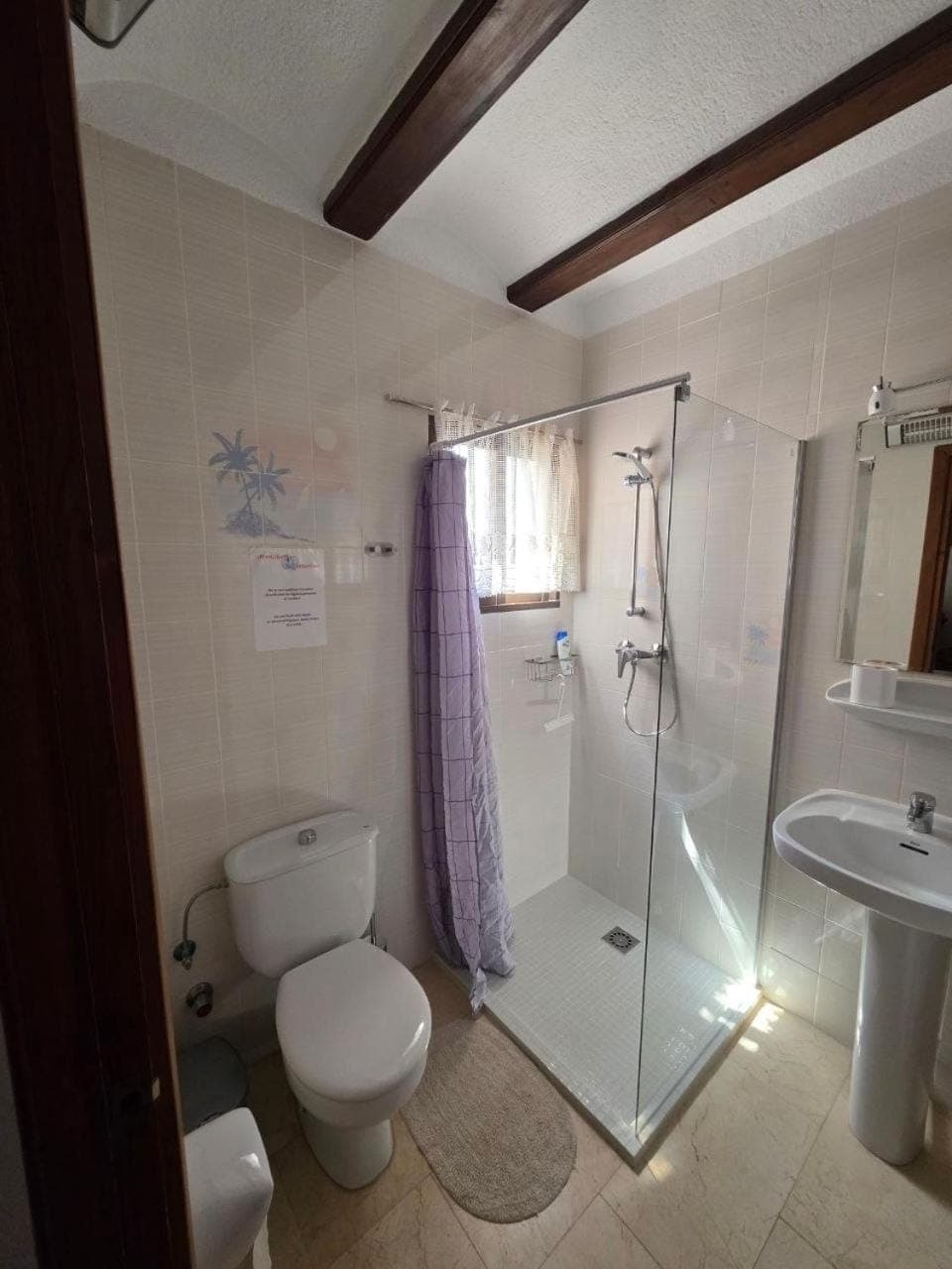 Shower, Toilet
