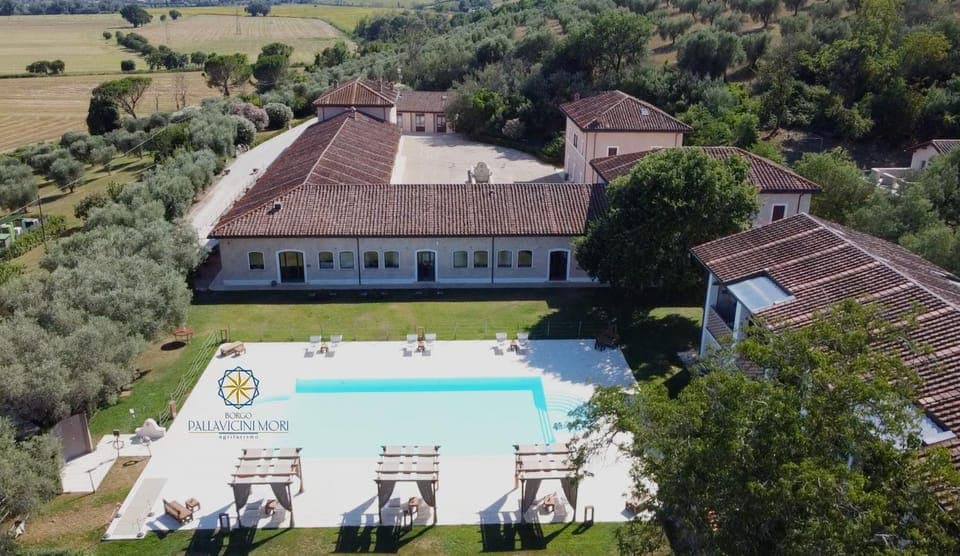 Property building, Day, Bird's eye view, Garden, Garden view, Pool view, sunbed