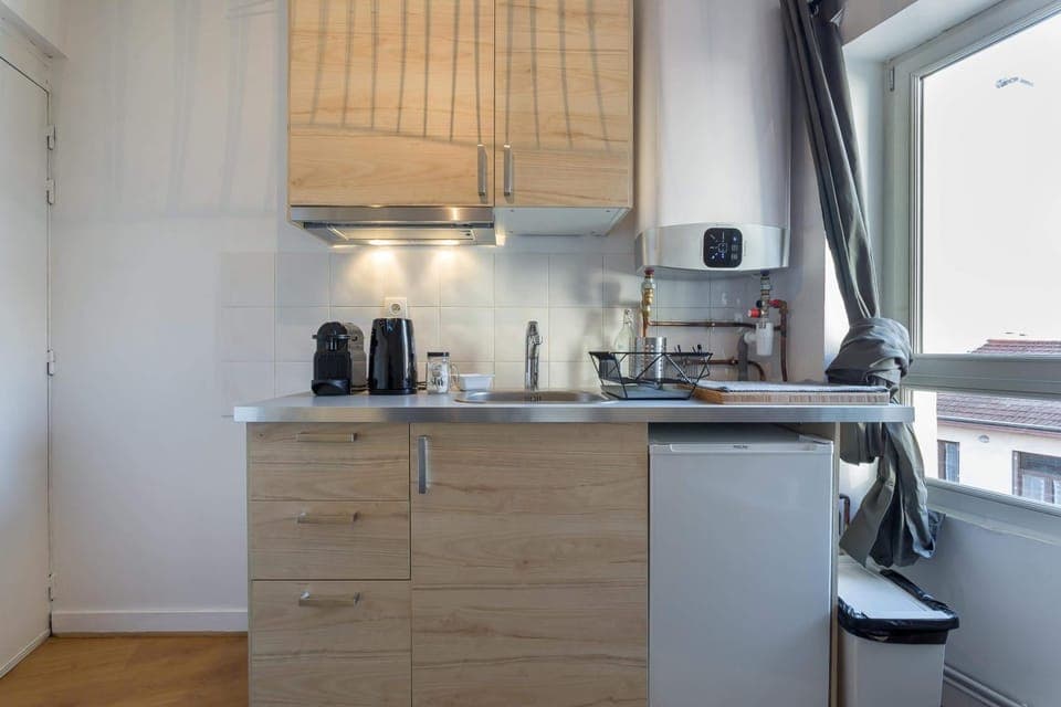 Kitchen or kitchenette, Living room