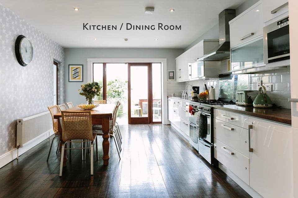 Kitchen or kitchenette