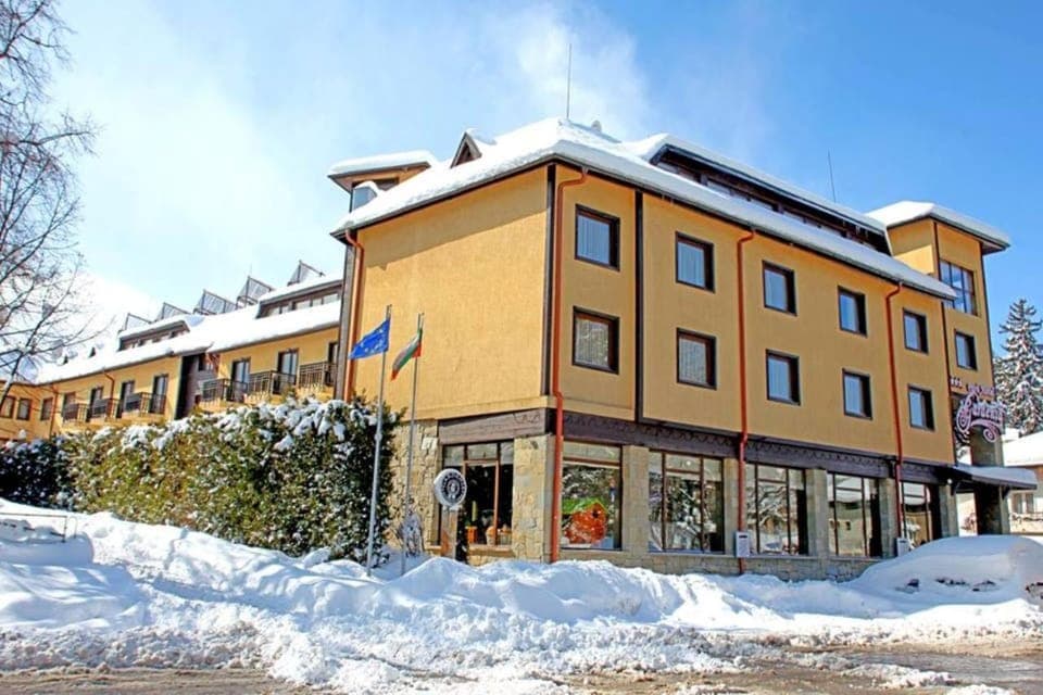 Property building, Winter