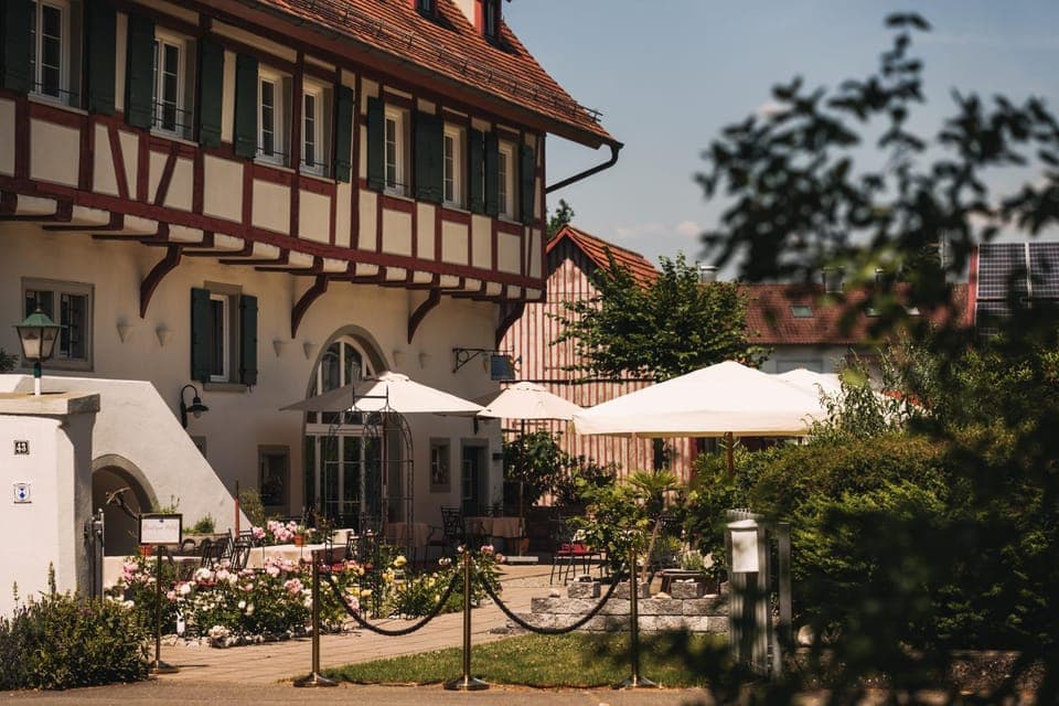 Property building, Patio, Balcony/Terrace, Garden view