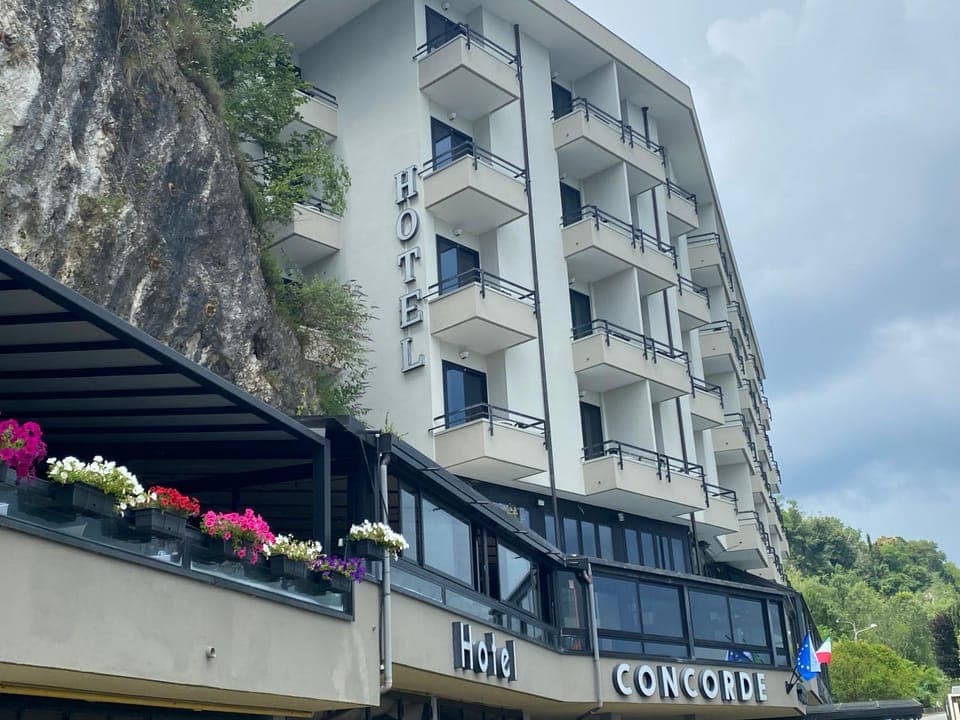 Property building, Day