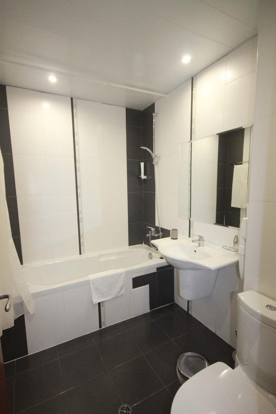 Toilet, Bathroom, Decorative detail, Bath, towels, towels