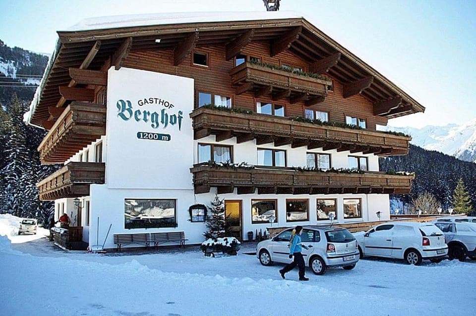 Property building, Winter