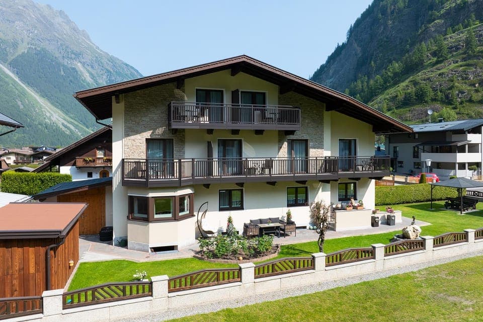 Property building, Natural landscape