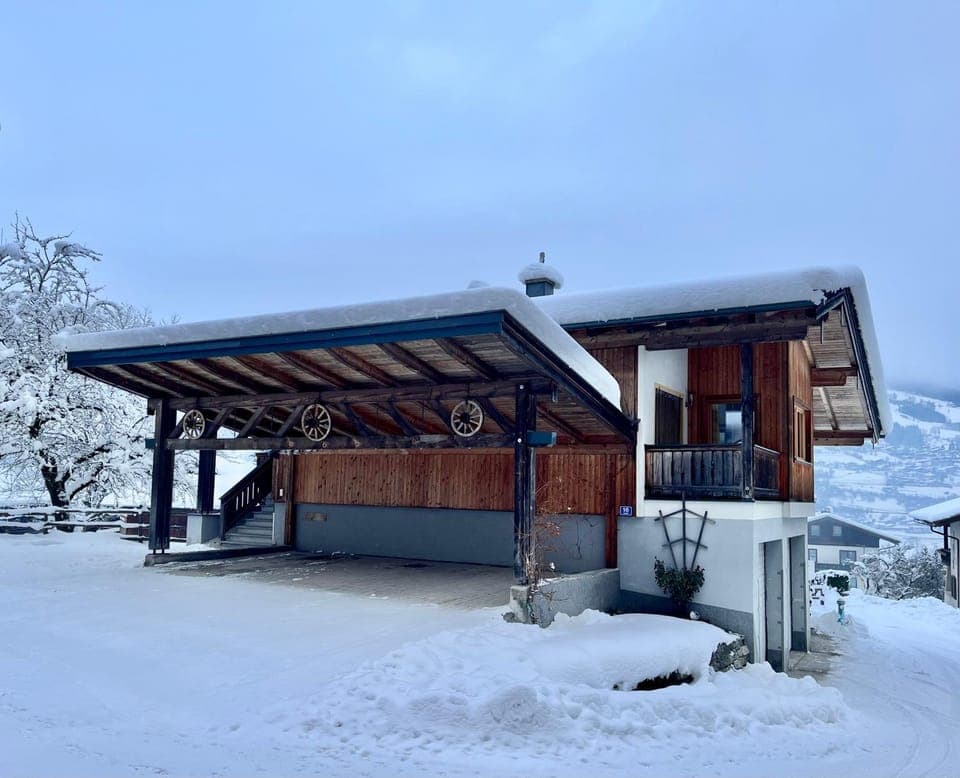 Property building, Day, Winter