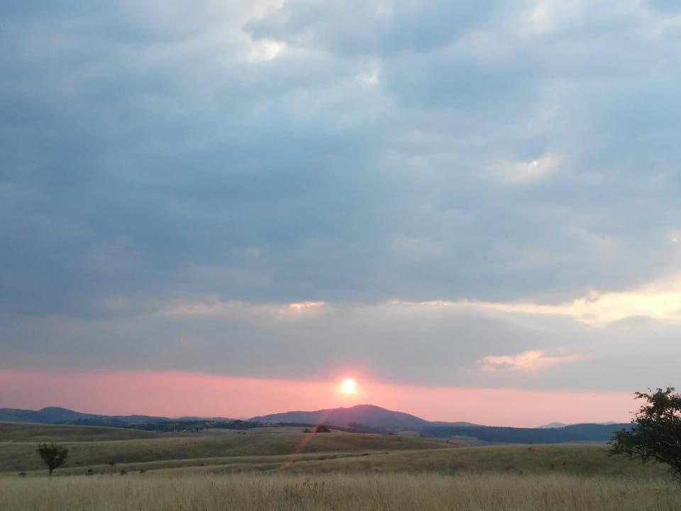 Neighbourhood, Natural landscape