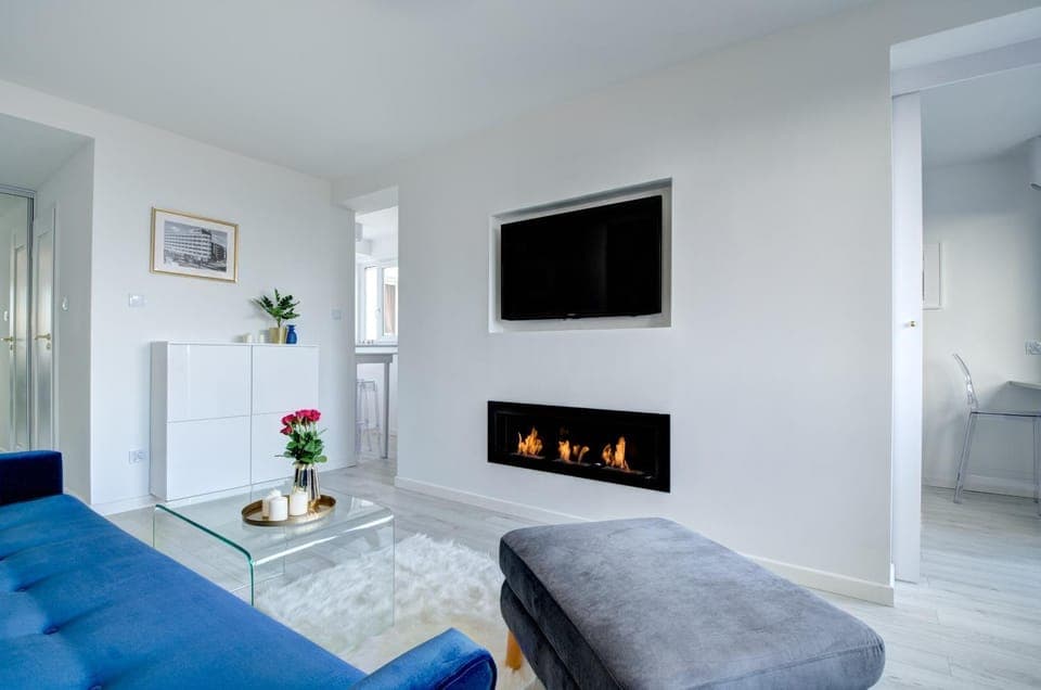 Living room, Photo of the whole room