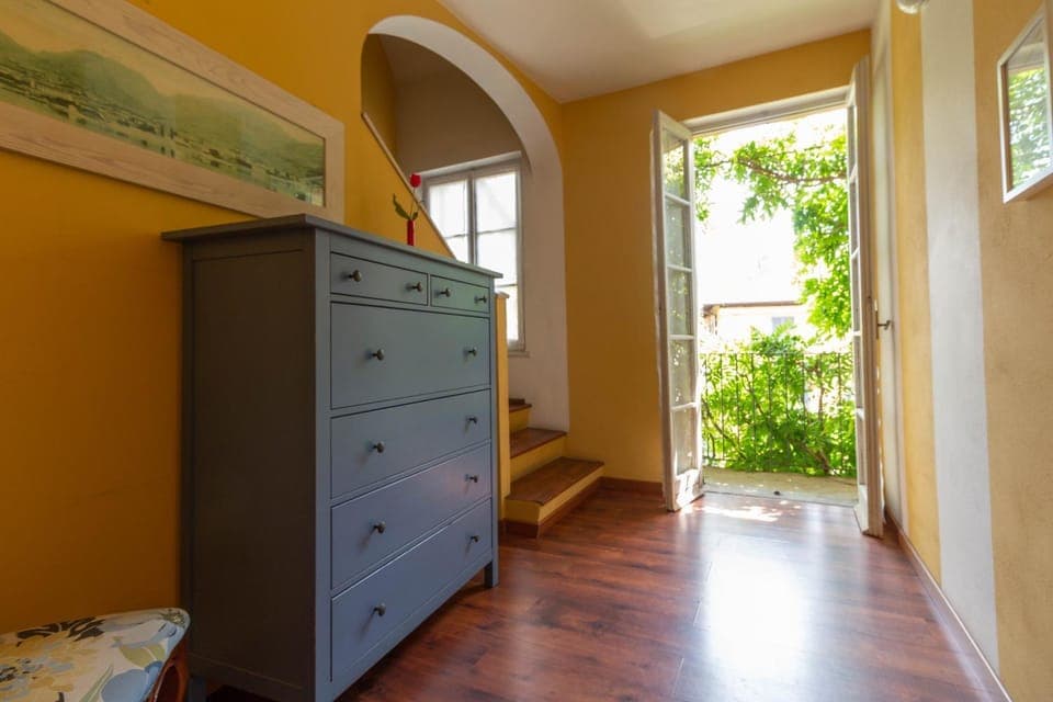 Communal lounge/ TV room, Balcony/Terrace