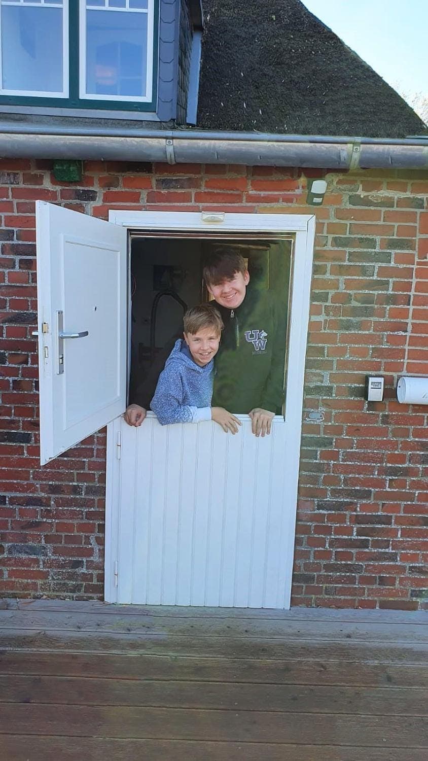 Property building, Staff