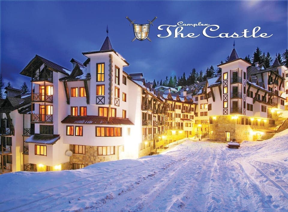 Property building, Facade/entrance, Skiing, View (from property/room)