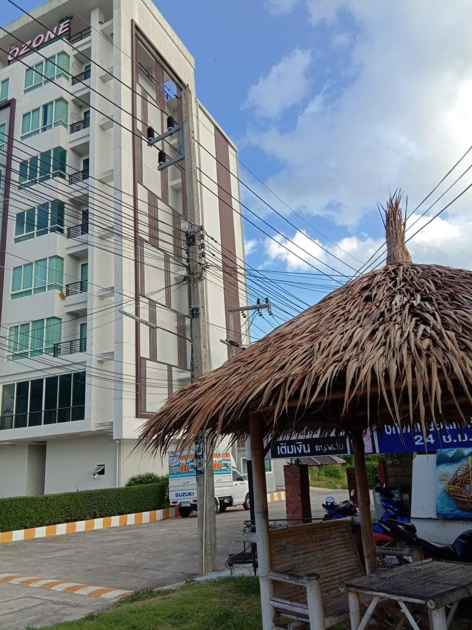 Property building, Neighbourhood