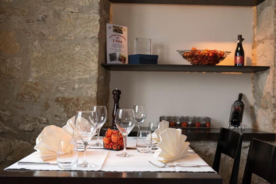 Restaurant/places to eat, Alcoholic drinks