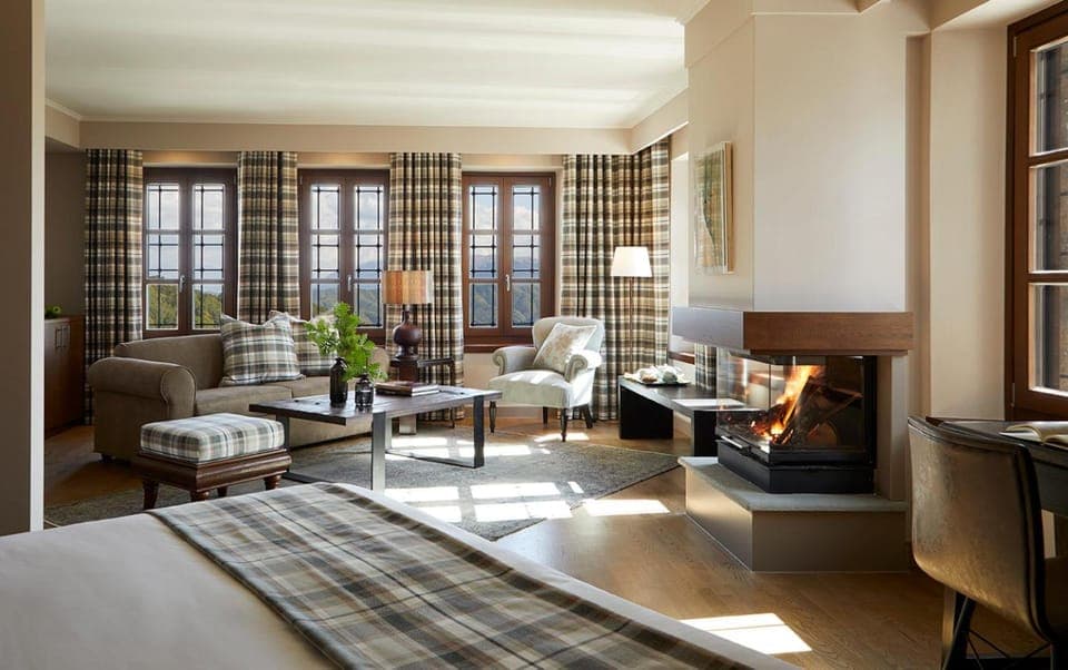 Living room, Seating area