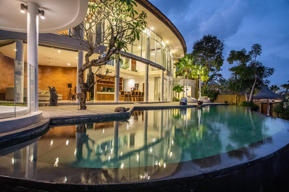 Patio, Kitchen or kitchenette, Dining area, Swimming pool, Swimming pool