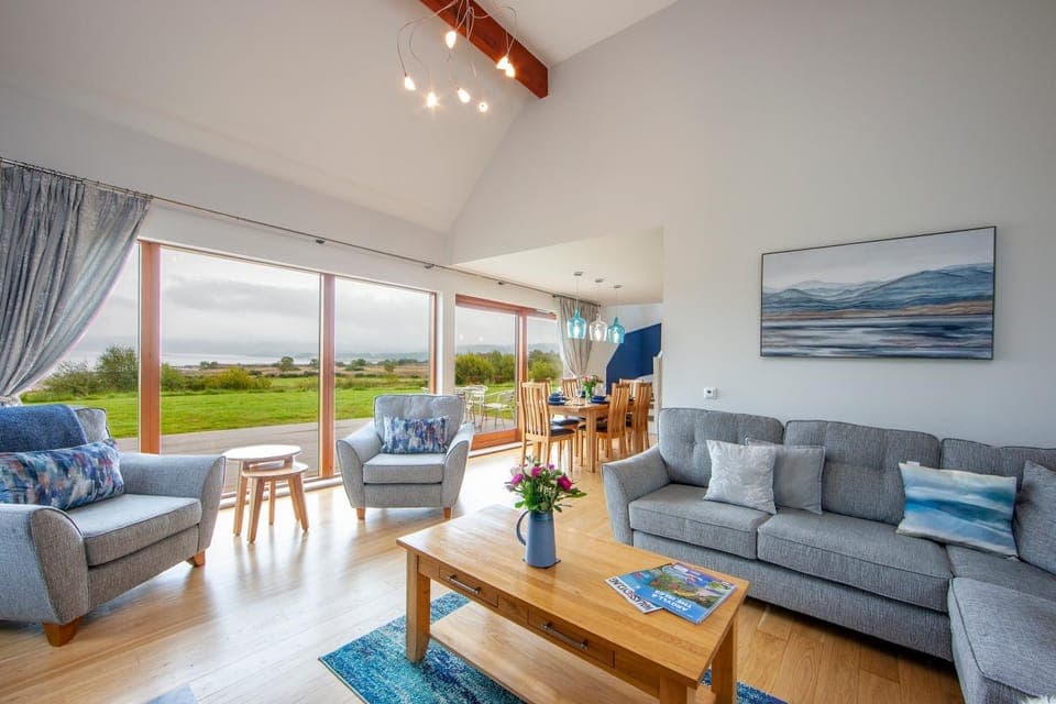 Property building, Lake view