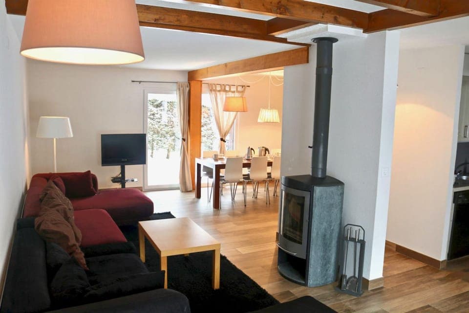 Day, Winter, Living room, Dining area, On site